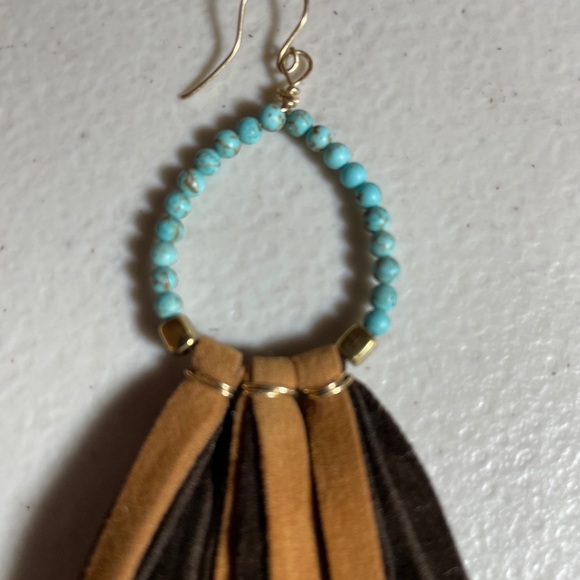Killamerch Handmade Stone Drop Leather Earring - Picture 4 of 6